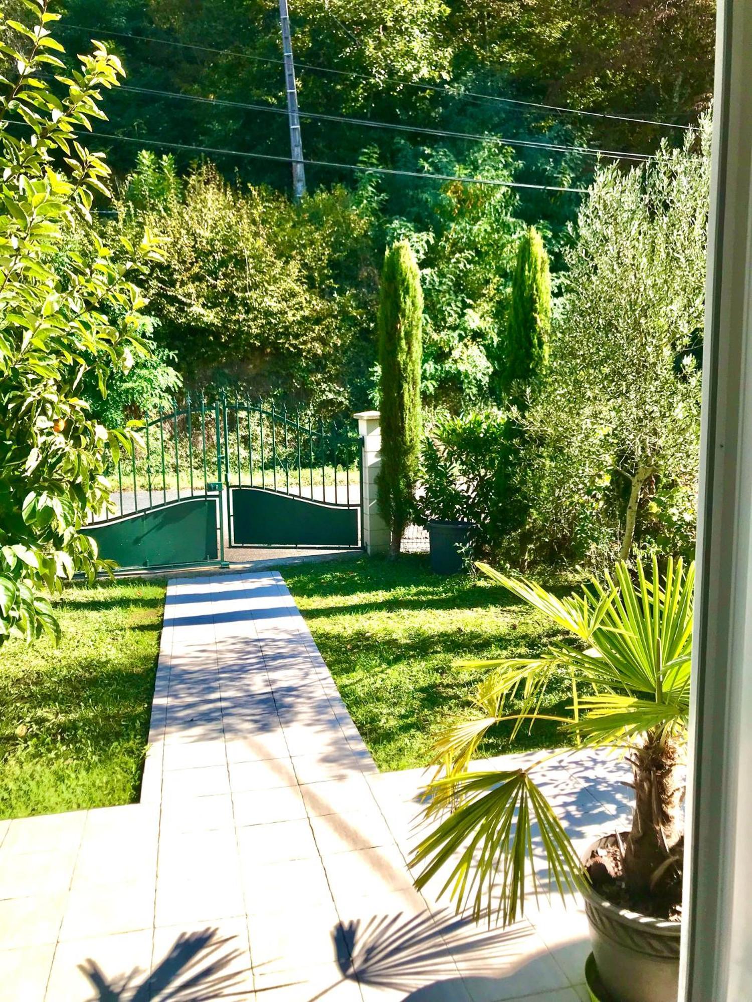 Villa Maison Blanche Tulle 1 A 4 Personnes Bagian luar foto
