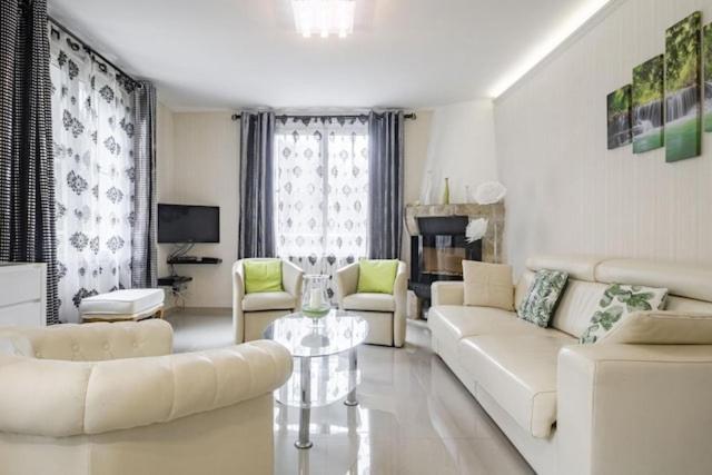 Villa Maison Blanche Tulle 1 A 4 Personnes Bagian luar foto